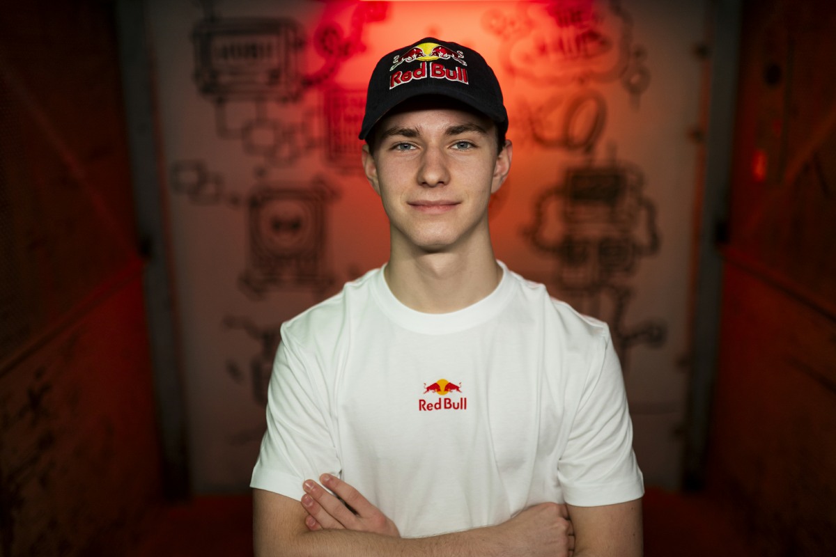 Sztuka Soars In: Red Bull Junior Joins Forces with MP Motorsport for FIA F3 Expedition