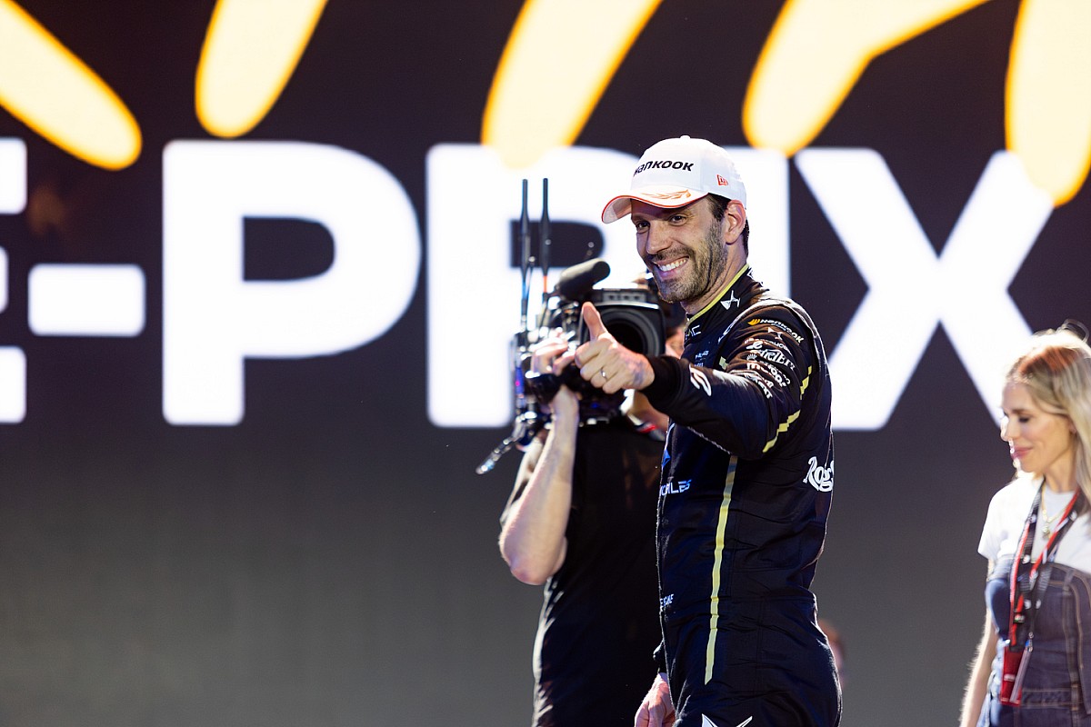 Electrifying Victory: DS Penske and Vergne Reign Supreme in Diriyah E-Prix