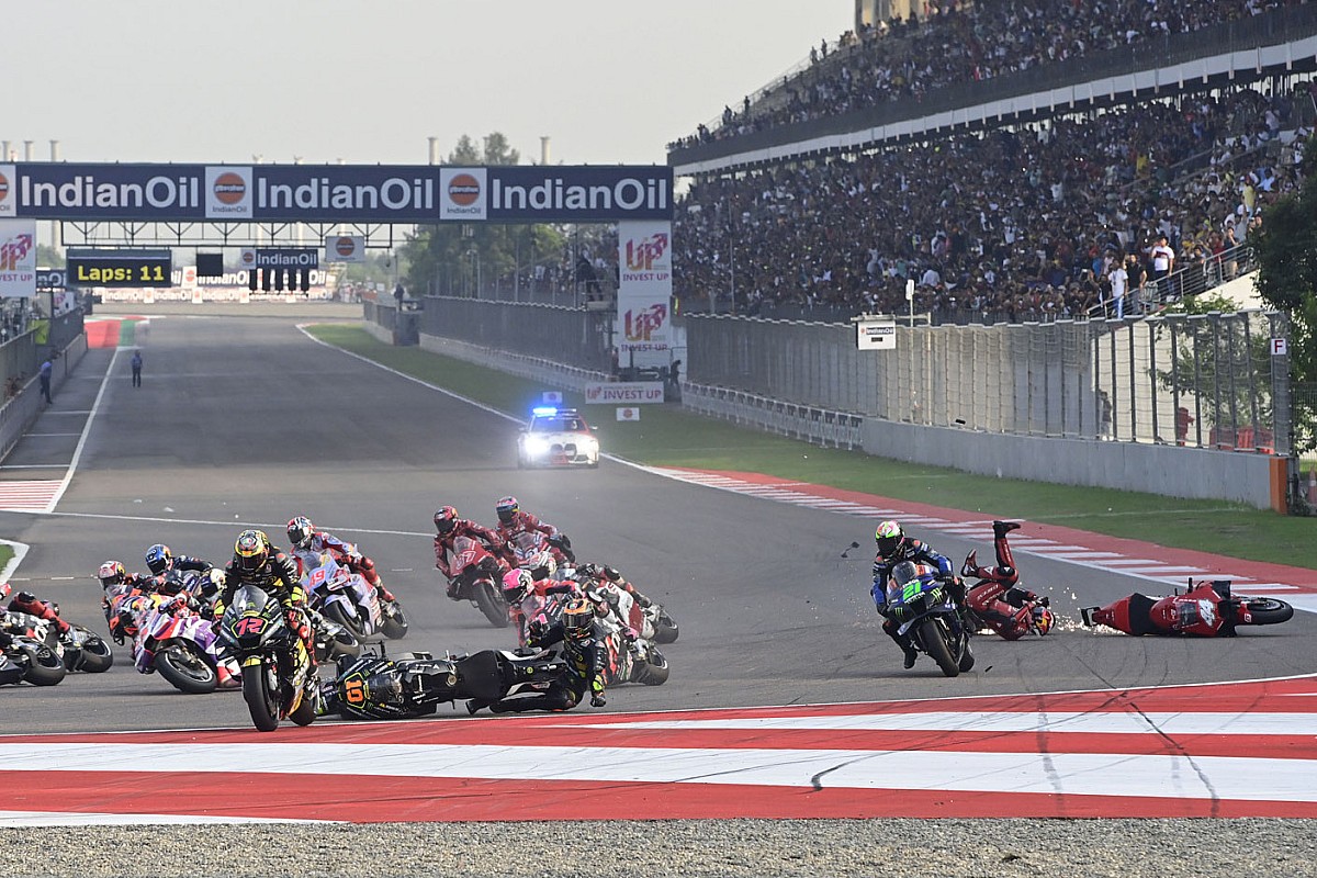 The Thrilling Turmoil: Decoding MotoGP&#8217;s 2023 Crash Statistics and the Impact of the Sprint Format