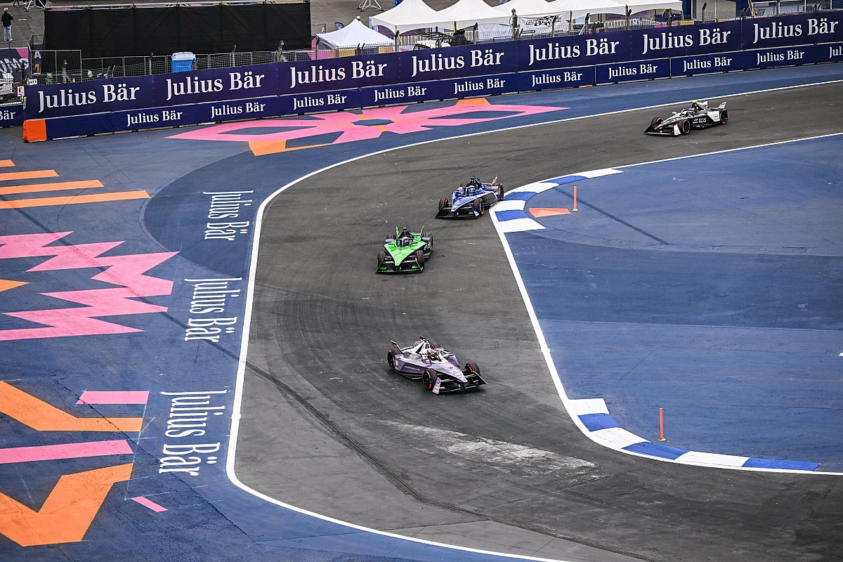 Unlocking the Secrets of Overtaking in Formula E: Unraveling the Complex Factors in the Electric Racing Realm
