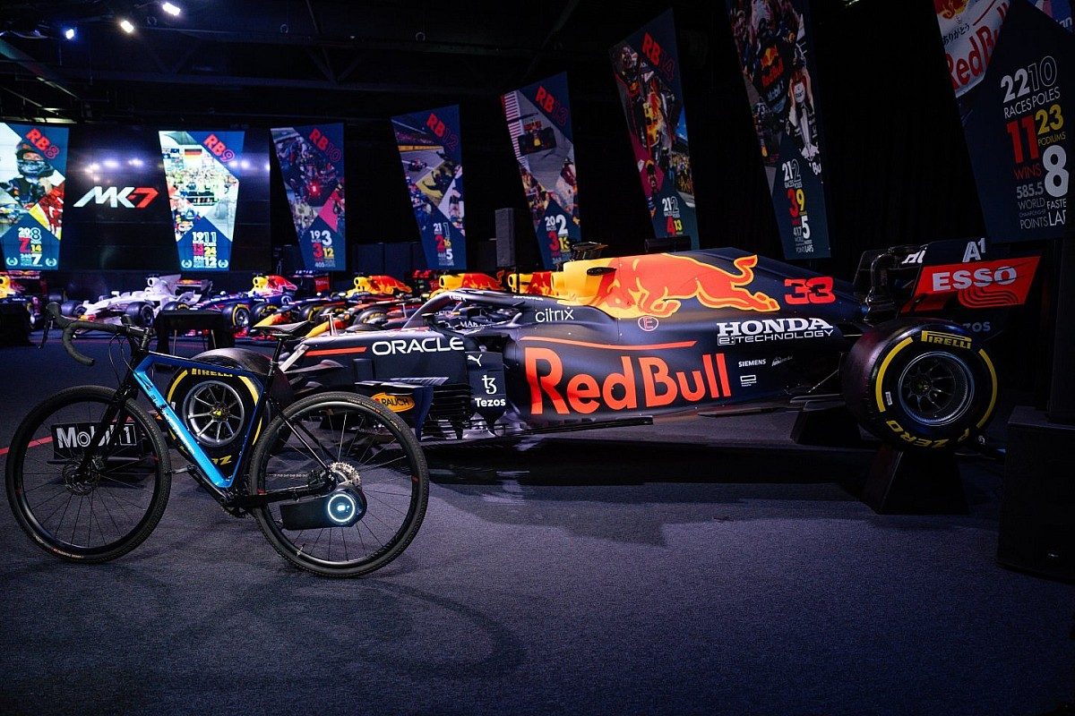 Skarper revolutionizes the biking industry with groundbreaking collaboration with Red Bull Advanced Technologies