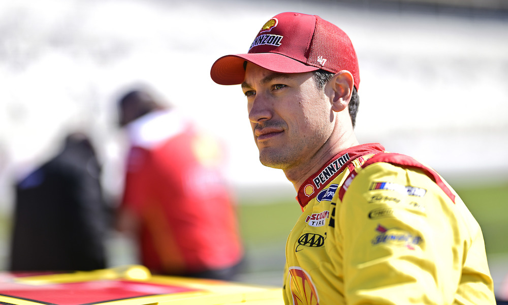 Logano fined for Atlanta glove infringement