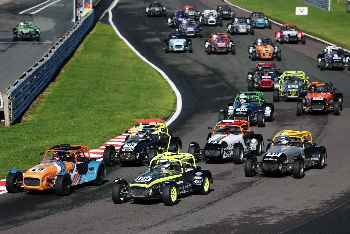 Revving up the Excitement: Caterham Graduates Racing Club Debuts Spectacular First-Timers Race at Snetterton