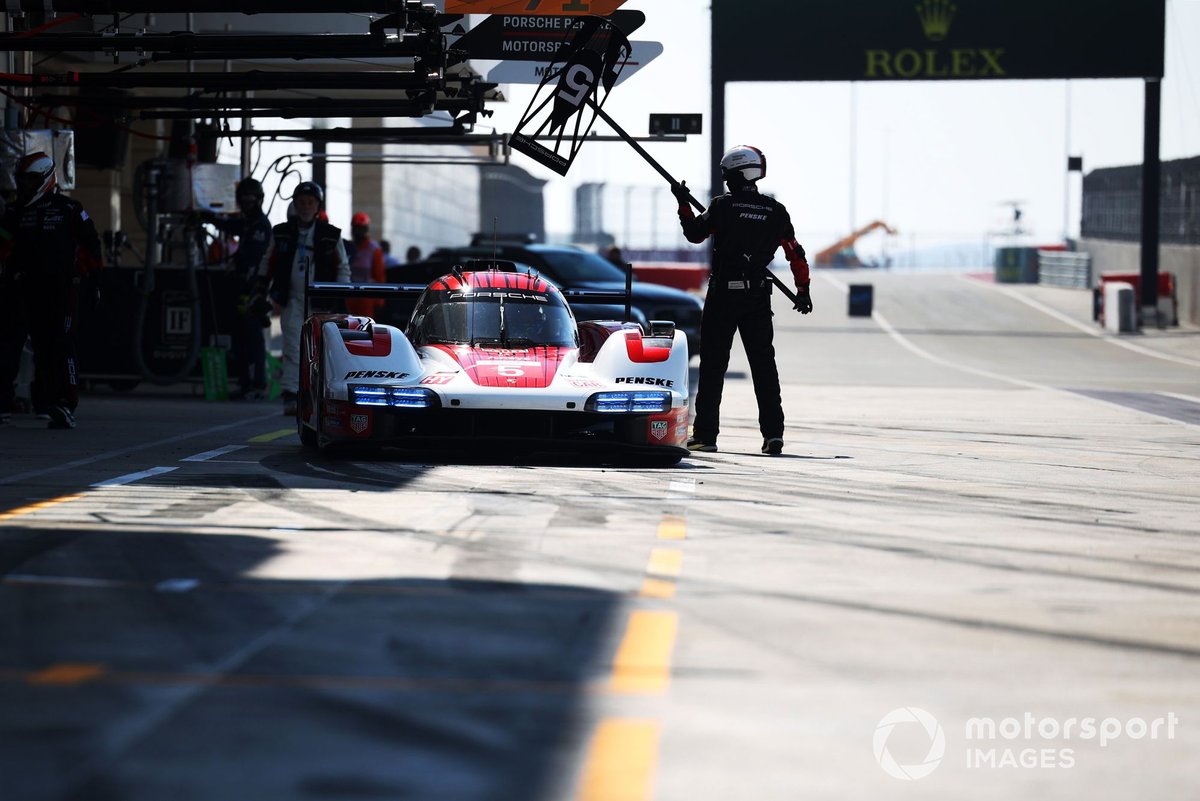 Campbell Shines as Porsche Takes the Lead in WEC Qatar Practice Session
