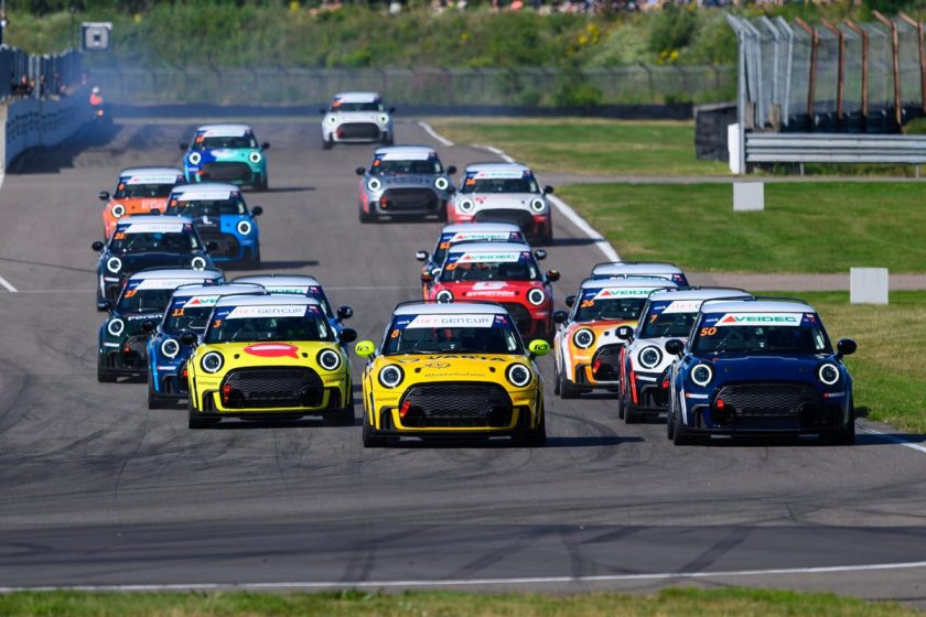 Revolutionizing the Future of Racing: The Electric Mini Junior Series Joins the Formula E Lineup