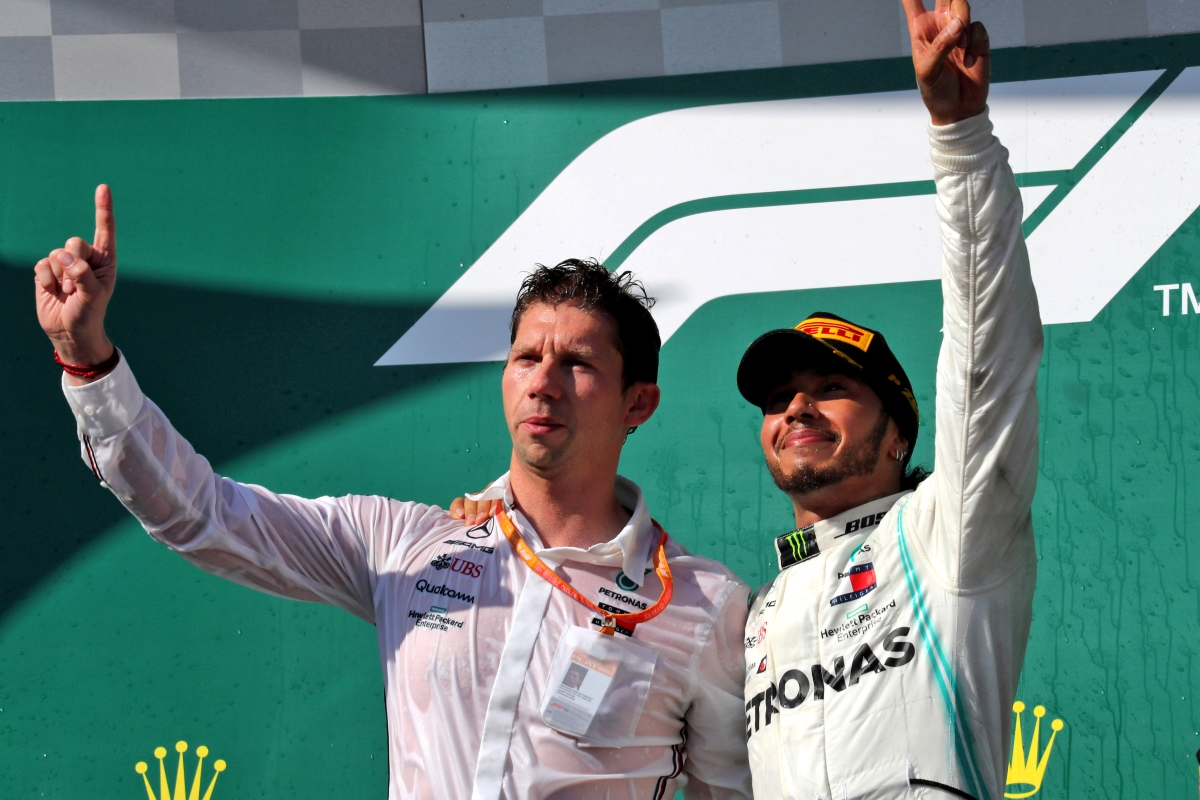 Revving Up the Competition: Hamilton&#8217;s Ferrari F1 Move Sends Shockwaves through Mercedes, Creating a Clear Loser