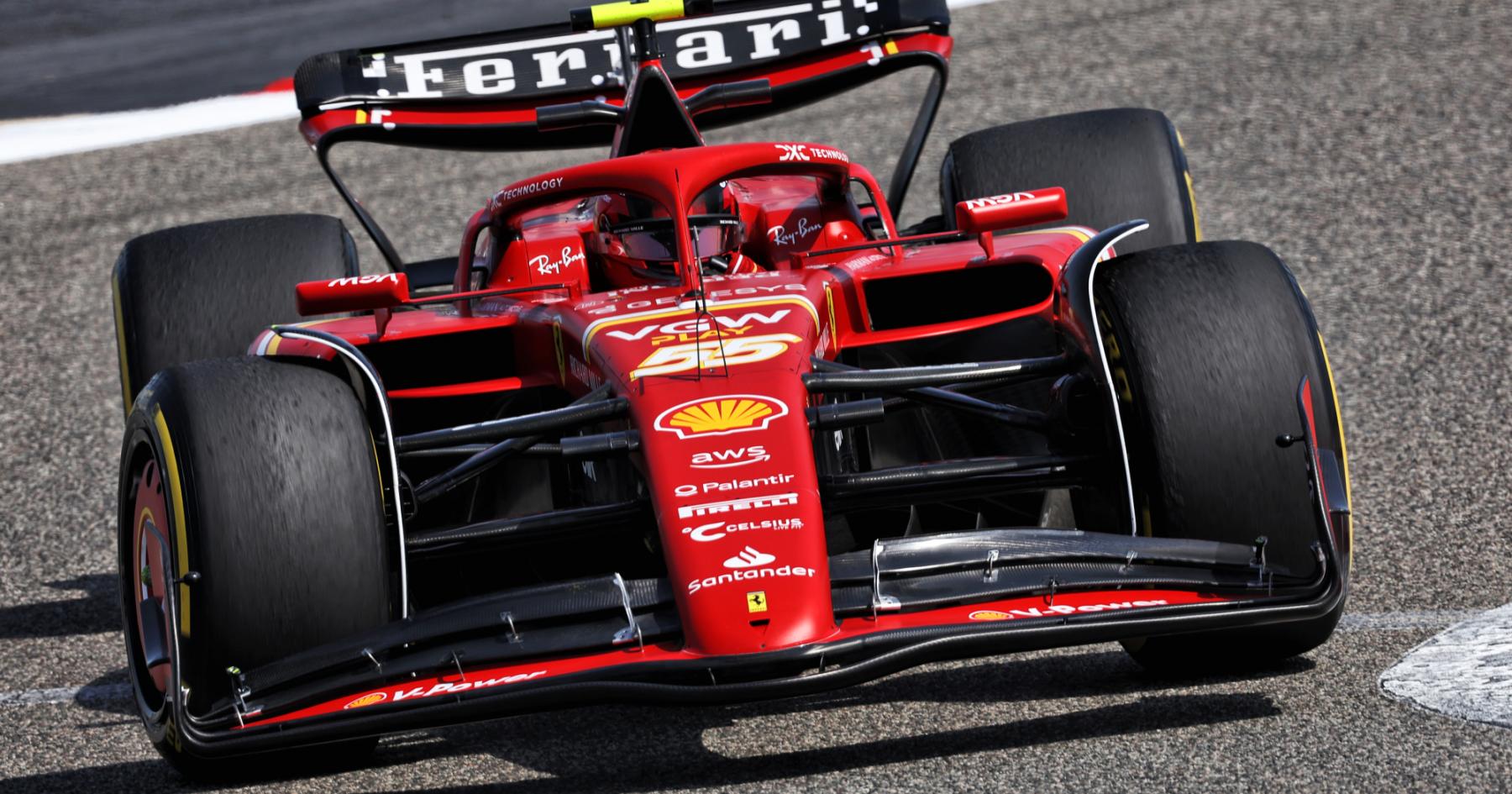 Sainz beams over Ferrari test despite red flag delay