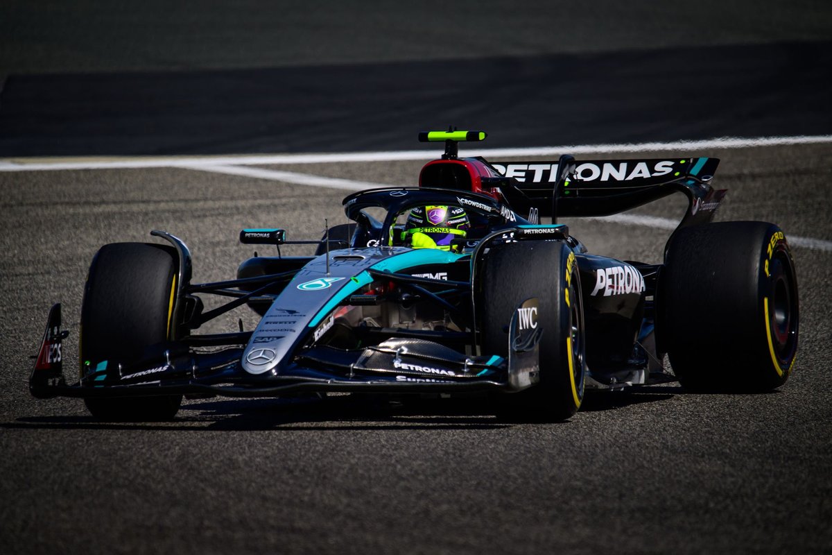 The Race to Victory Begins: Lewis Hamilton Dominates Practice Session at 2024 F1 Bahrain GP