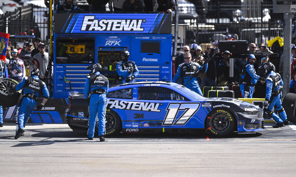 Precision and Penalties: Buescher Crew Faces Consequences for Loose Wheel Nut Incident