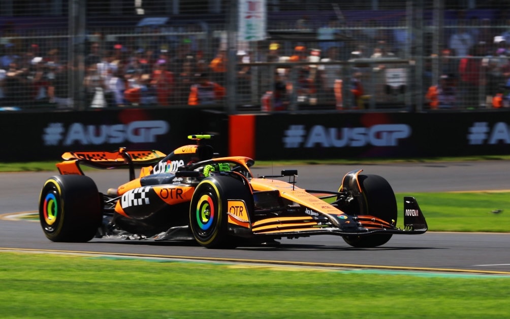 Norris Shines Despite Chaos in Australian GP Practice