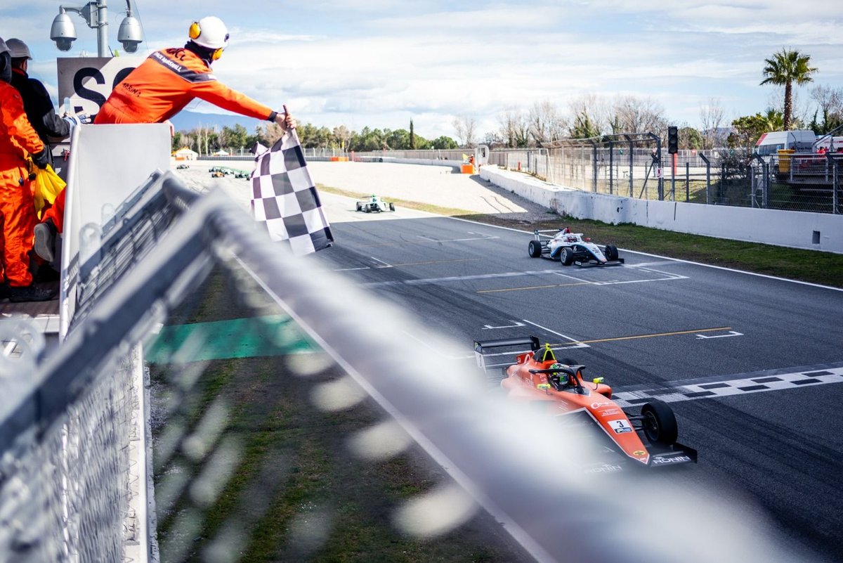 Thrilling Triumph: Peebles Dominates Formula Winter Series Barcelona to Secure Championship Crown