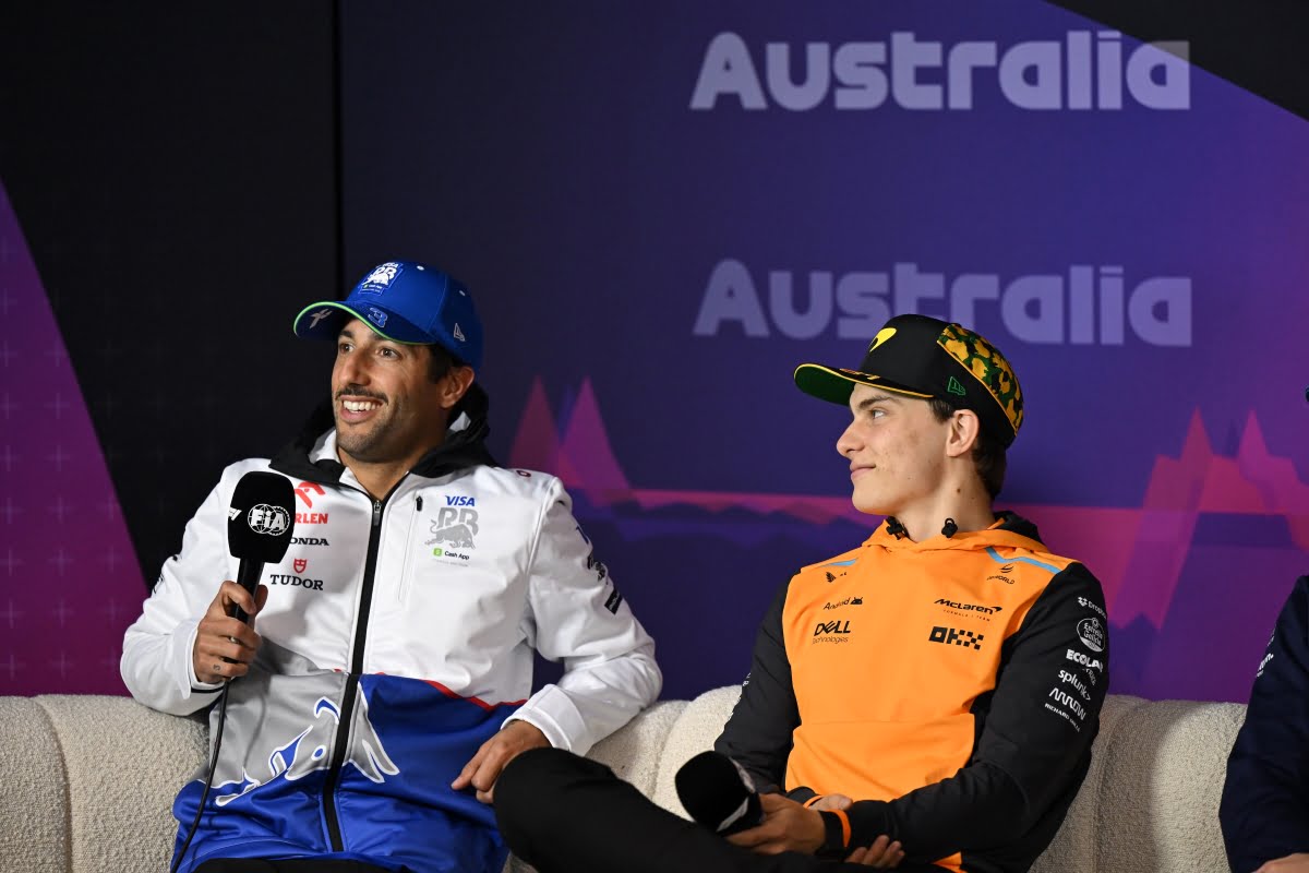 Australian Pride: Ricciardo Applauds Piastri's Success in F1