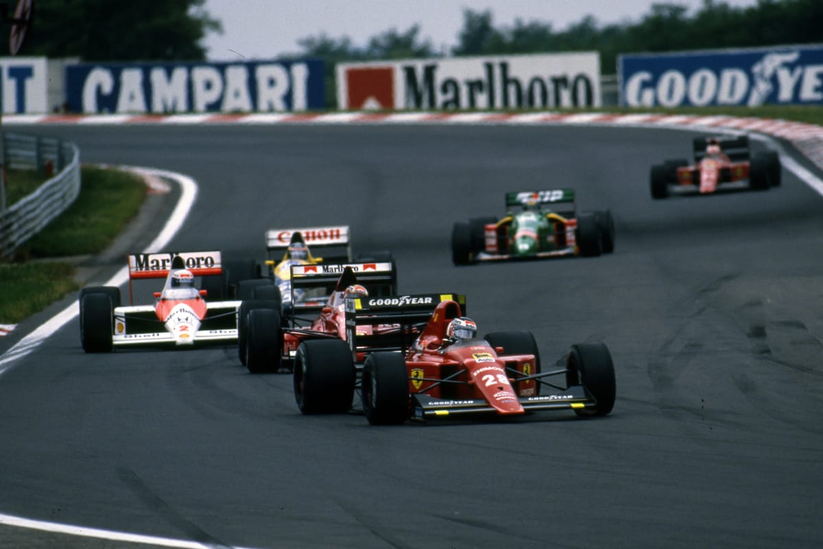 Unveiling the Magnificent Machines: Ranking the Most Eye-Catching F1 Cars of the V10 Era