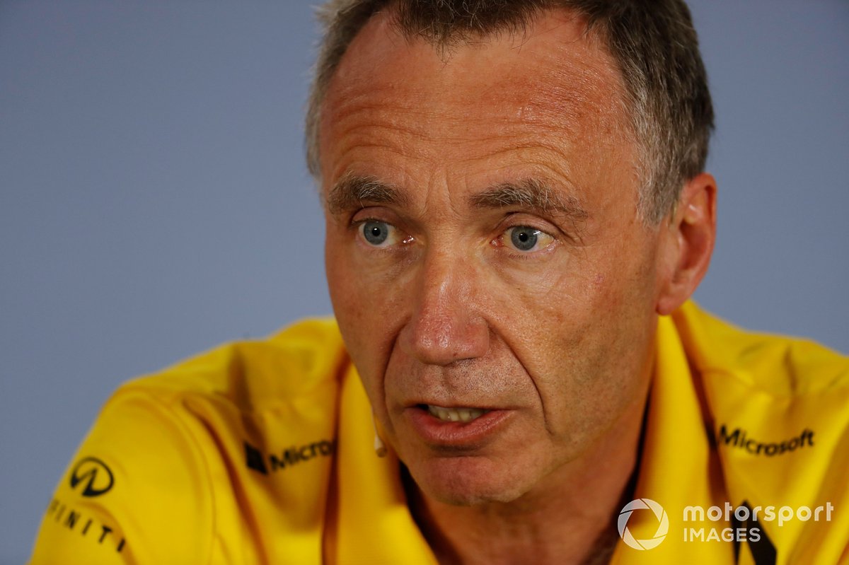 Shocking Move: Alpine Stunned as Aston Martin Snatches F1 Tech Veteran Bell