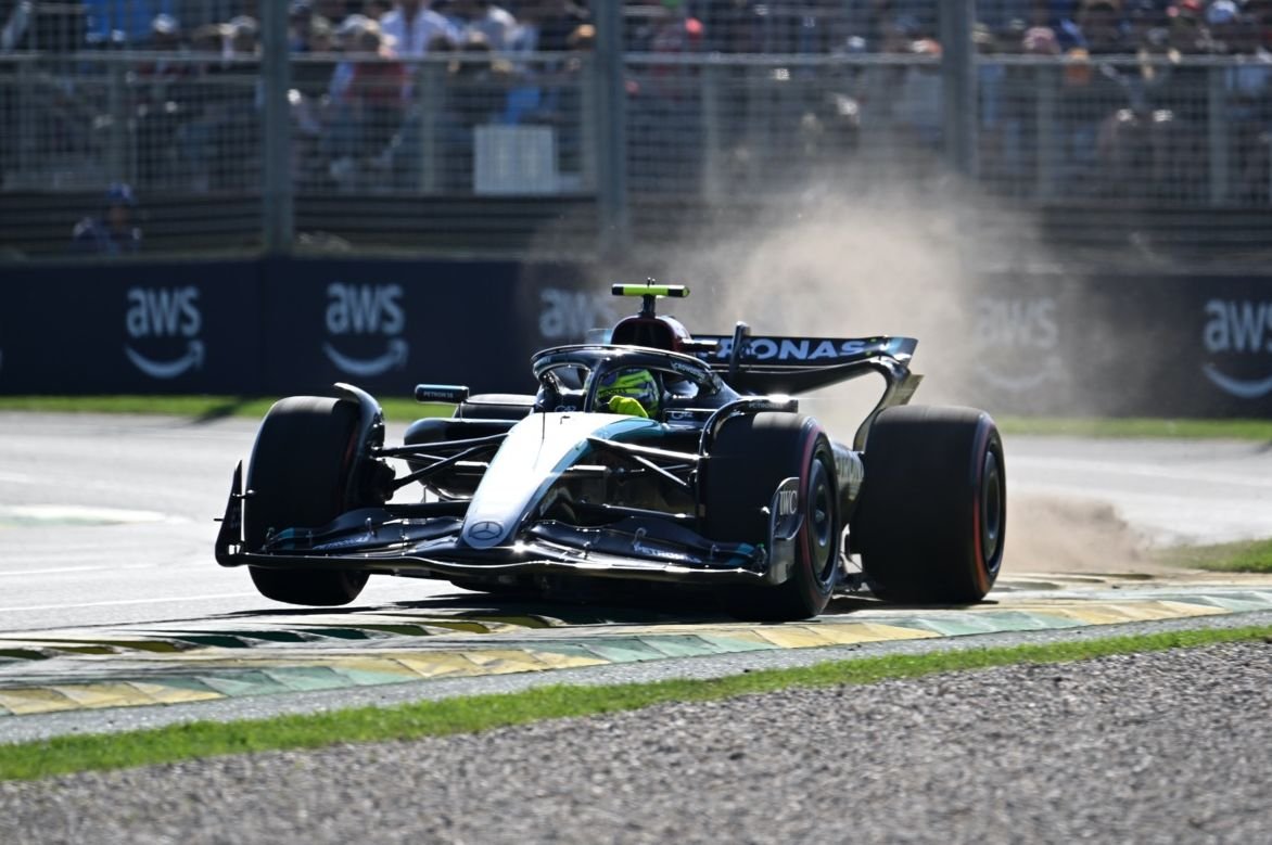 Revving Up: Your Guide to the F1 Australian Grand Prix Live Coverage and Starting Grid Details