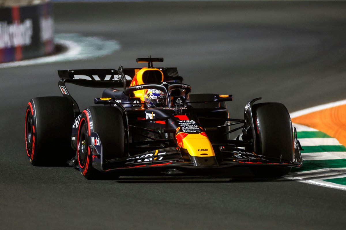 Verstappen Dominates in Saudi Arabian GP Qualifying, Secures Pole Position