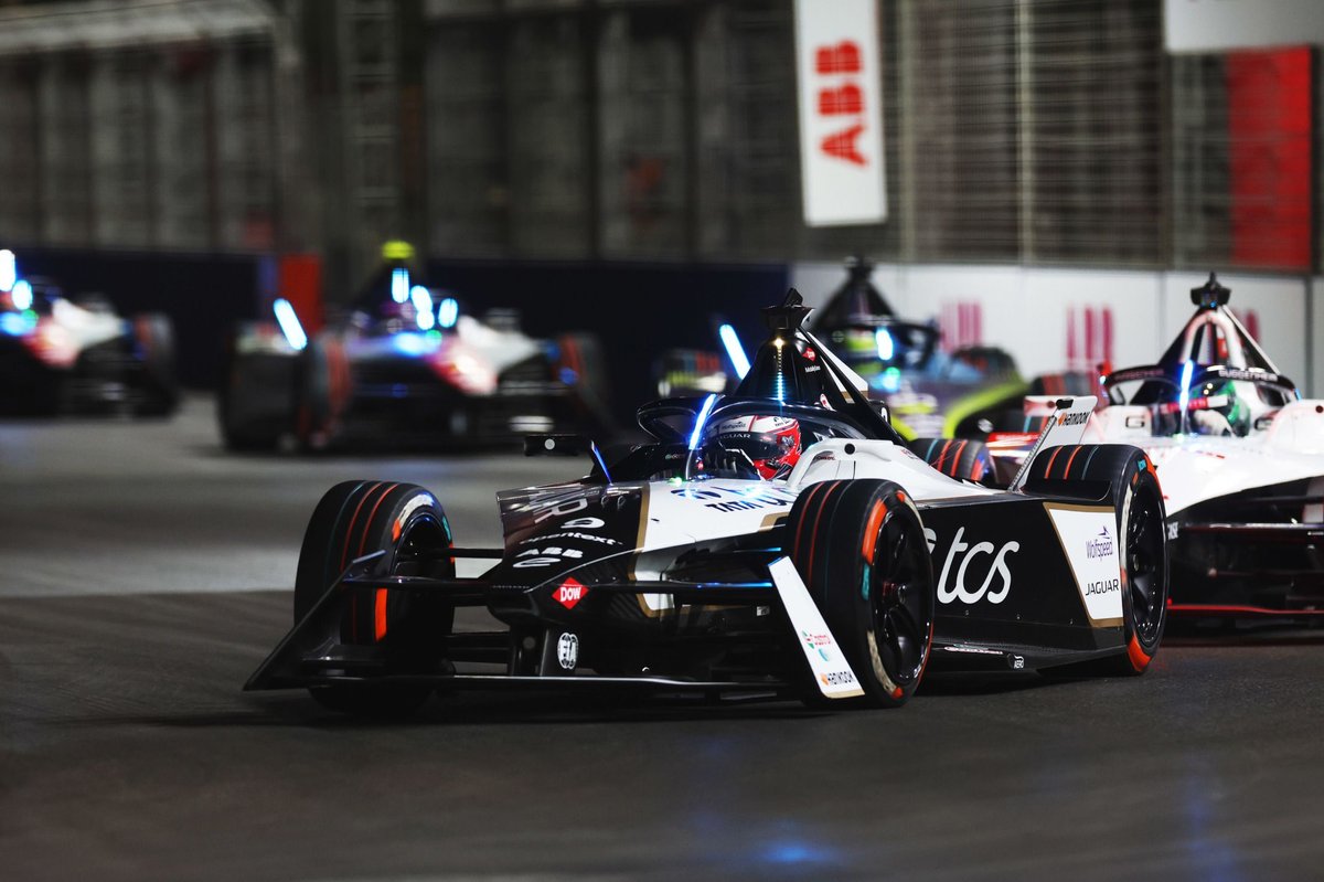 Evans on the Brink: A Critical Moment in the Formula E Title Race