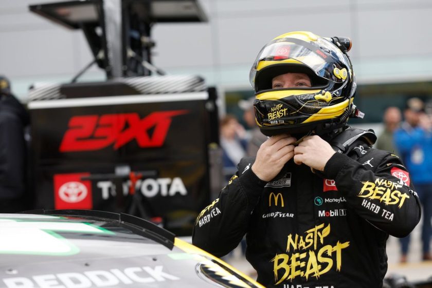 Reddick Reflects on Costly Errors in Defeat to Larson at Las Vegas Showdown