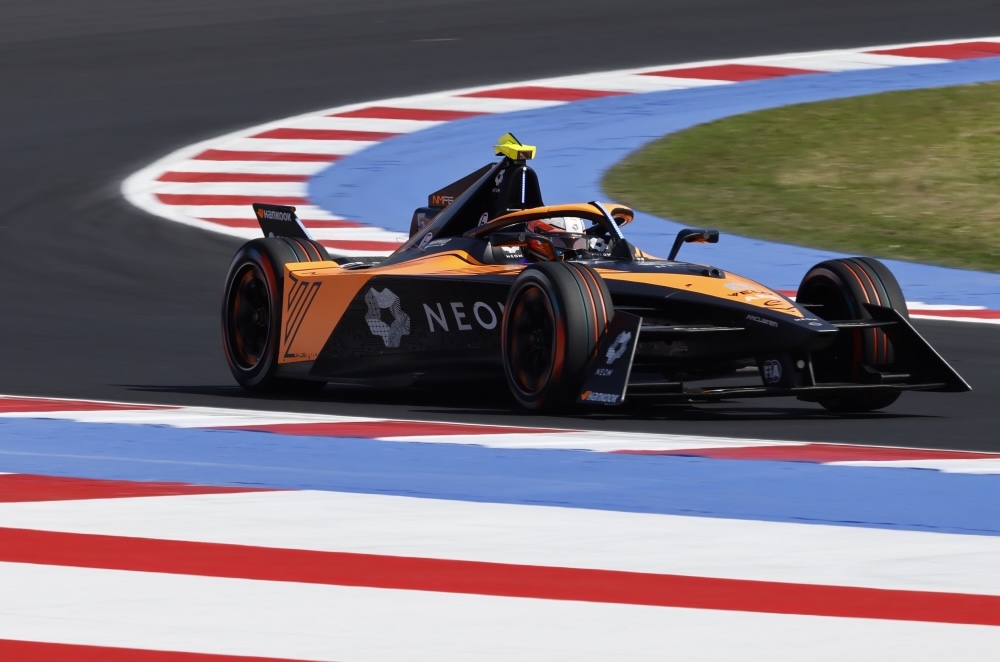 Barnard Sets the Pace in Spectacular Formula E Rookie Practice at Misano