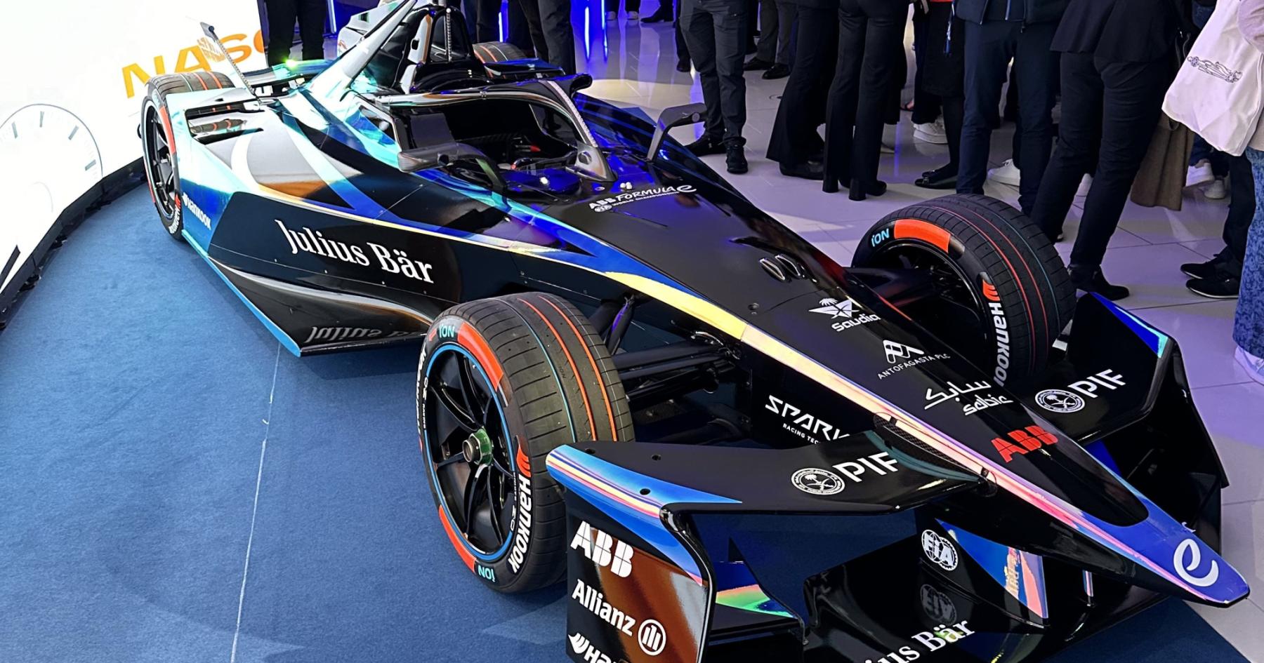 Revolutionary Advances in Electric Racing: Formula E's Record-Breaking New Era and Jaguar's Gen4 Commitment