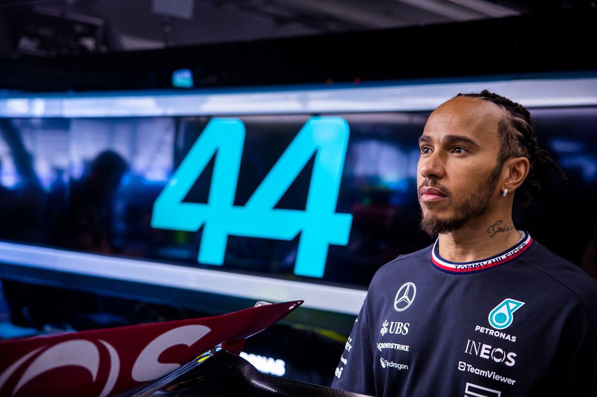 Strategic Conversations: Hamilton Strategizes with Wolff for Potential Transition to Ferrari F1