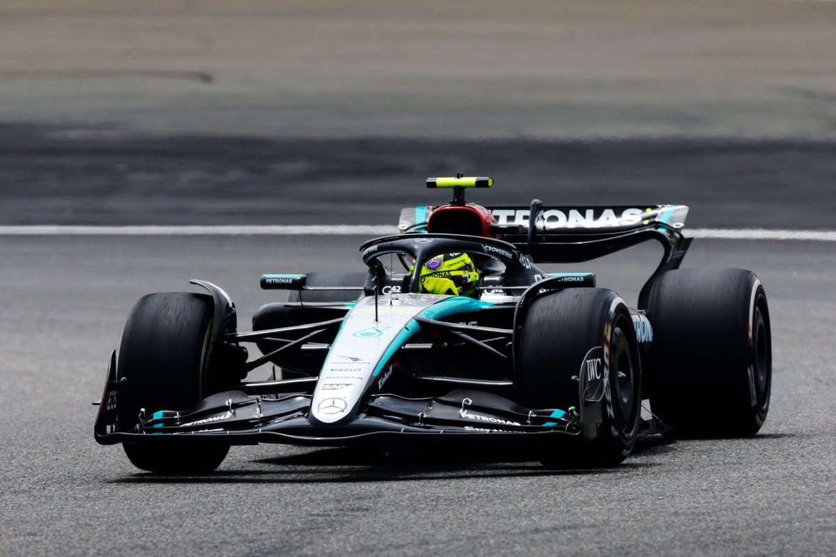 Hamilton Facing Dilemma: Risking Position in Dry F1 China Sprint