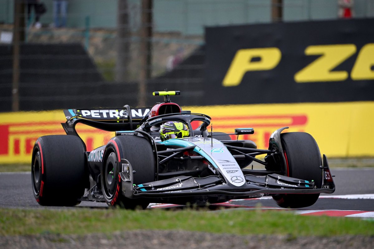 Hamilton Reflects on Leclerc Clash: How Damage Affected Japanese GP Hopes