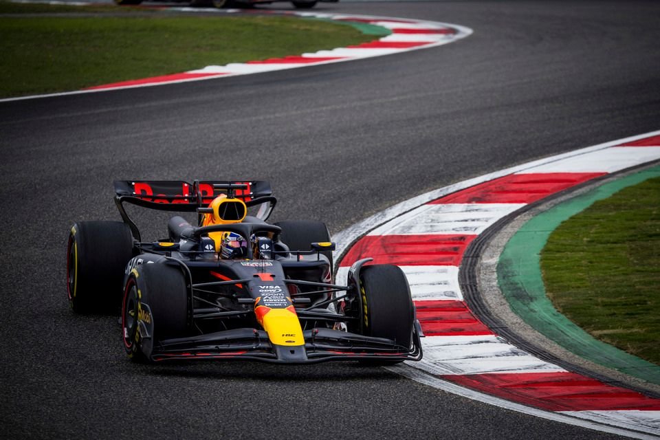 Max Verstappen Makes History with Red Bull's Milestone 100th Pole Position at the F1 Chinese Grand Prix