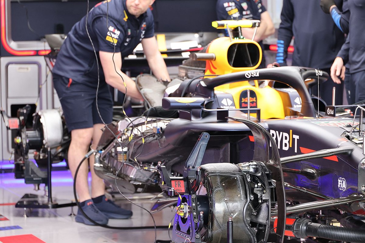 Revving Towards Success: Horner's Red Bull Racing Engine Project on Track for Triumph in 2026