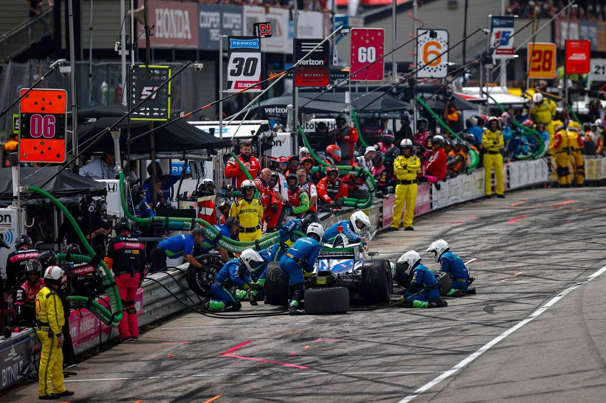 Revamping Pitlanes and Elevating Competition: IndyCar Prepares for Expanded Grid in 2025