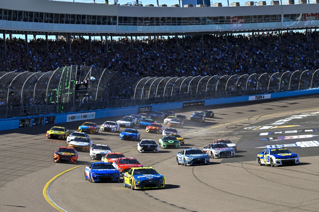 Phoenix Revs Up for Another Epic NASCAR Finale in 2025