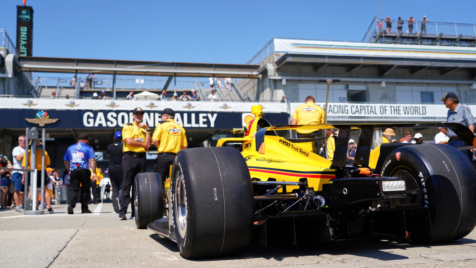 Revving Up for Victory: The Fast and the Fearless at IndyCar's Indianapolis 500 Qualifying Showdown