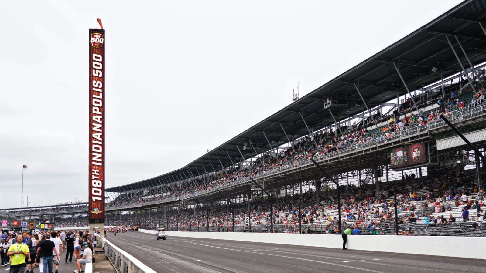 Nature's Fury Halts the Iconic Indy 500: A Dramatic Delay Amidst Thunderstorms