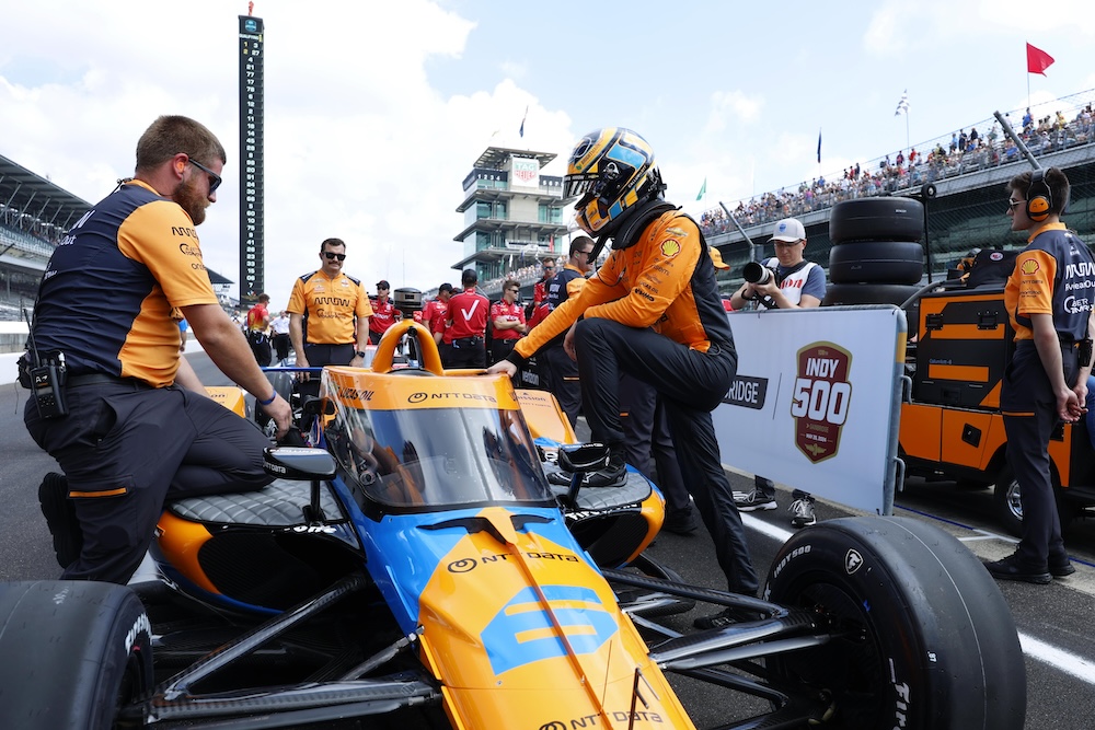 Ilott's Rollercoaster Ride: A Thrilling Day of Triumphs and Challenges at Indy