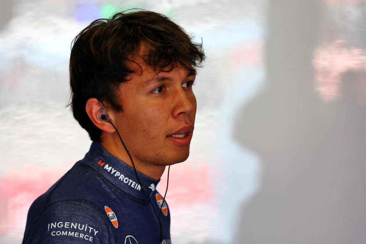 Albon's Strategic Moves: Negotiating with Rival F1 Teams Before Williams Extension