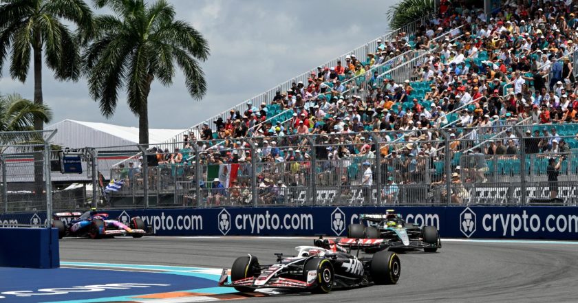 Poll: Was Magnussen right to aggressively defend during the Miami sprint race?
