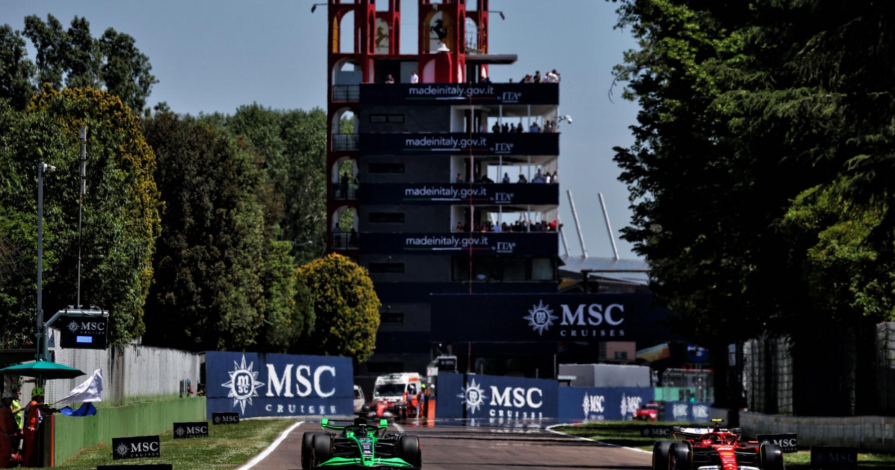 Revving Up for the Battle: Sainz and Bottas Gear Up for the Williams F1 Seat Showdown