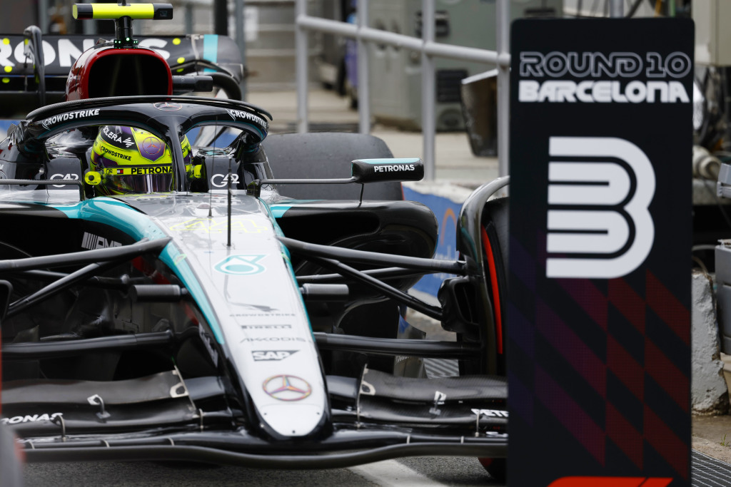 Mercedes Falters: Hamilton Expresses Concerns Over Qualifying Performance