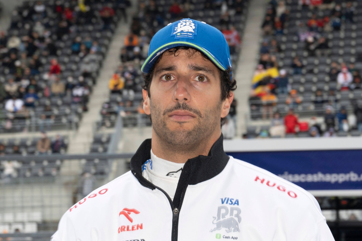 Insider Reveals Shocking F1 Drama: Kravitz Exposes Ricciardo's Controversial Helmet Secret