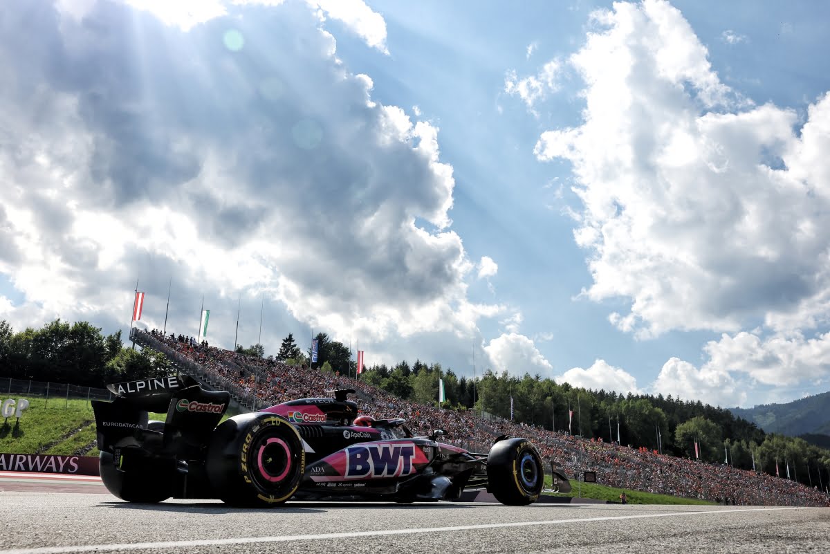 Thrilling action during F1 2024 Austrian Grand Prix Sprint Qualifying!