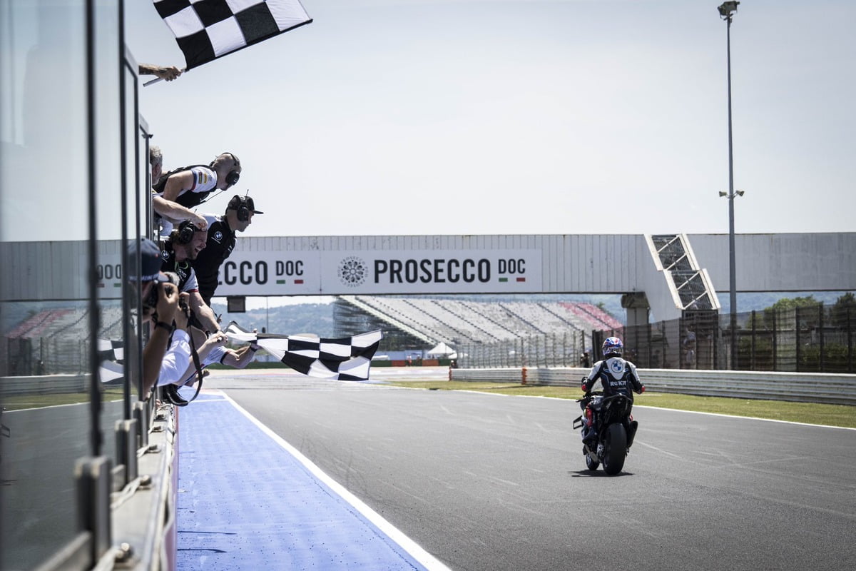 Razgatlioglu Dominates Misano Superpole Race on Path to Triumph