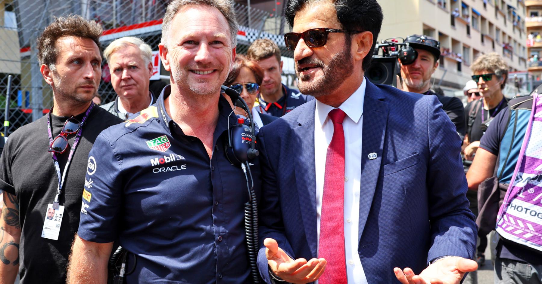 In a Show of Support: Horner Stands Firmly Behind FIA in F1 Regulation Debate