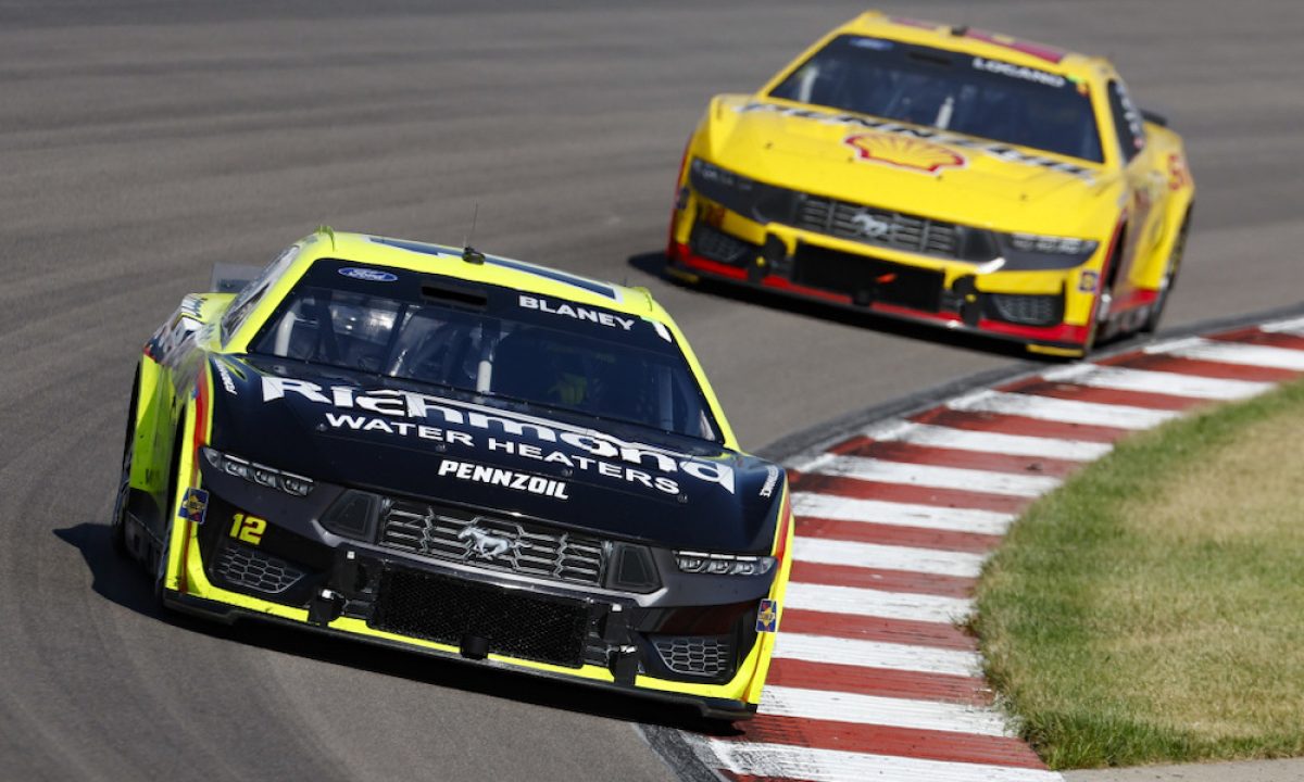 Penske smoothing out the rough spots in hunt for NASCAR title three-peat