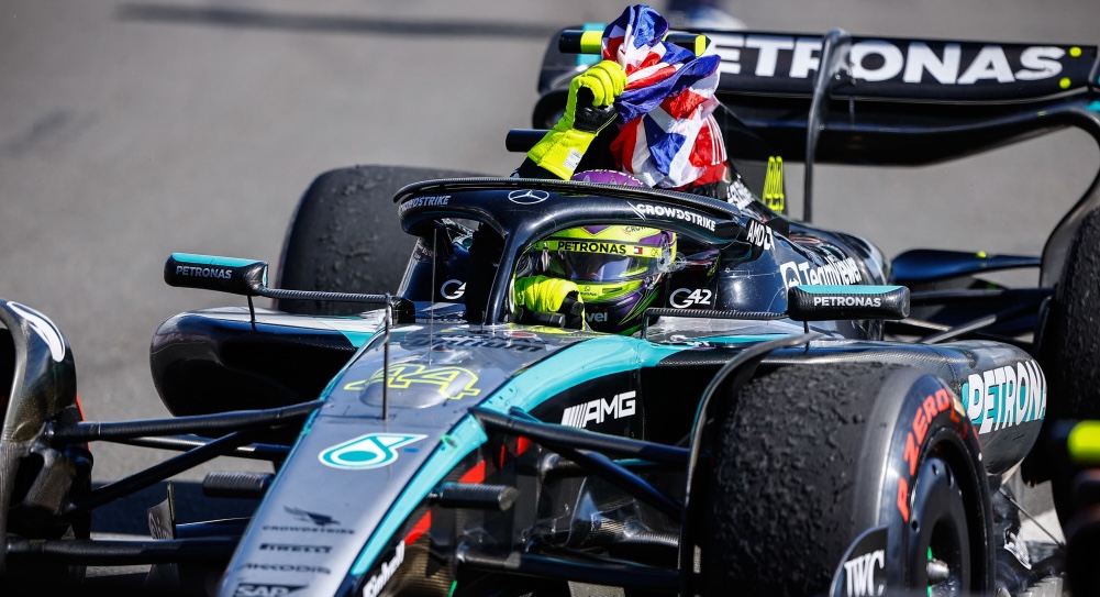 Hamilton Dominates Silverstone with Historic Ninth Win