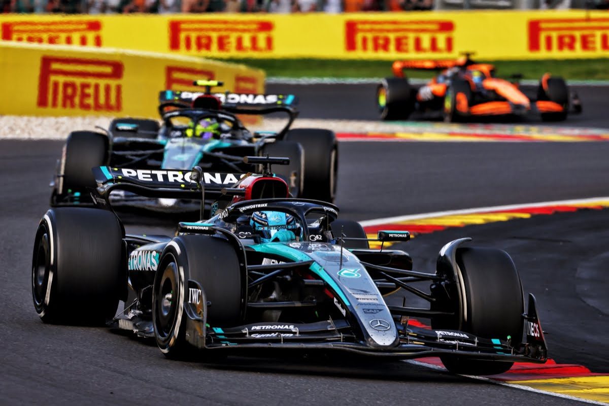 Mercedes could’ve ‘considered’ team orders in F1 Belgian GP with one more lap