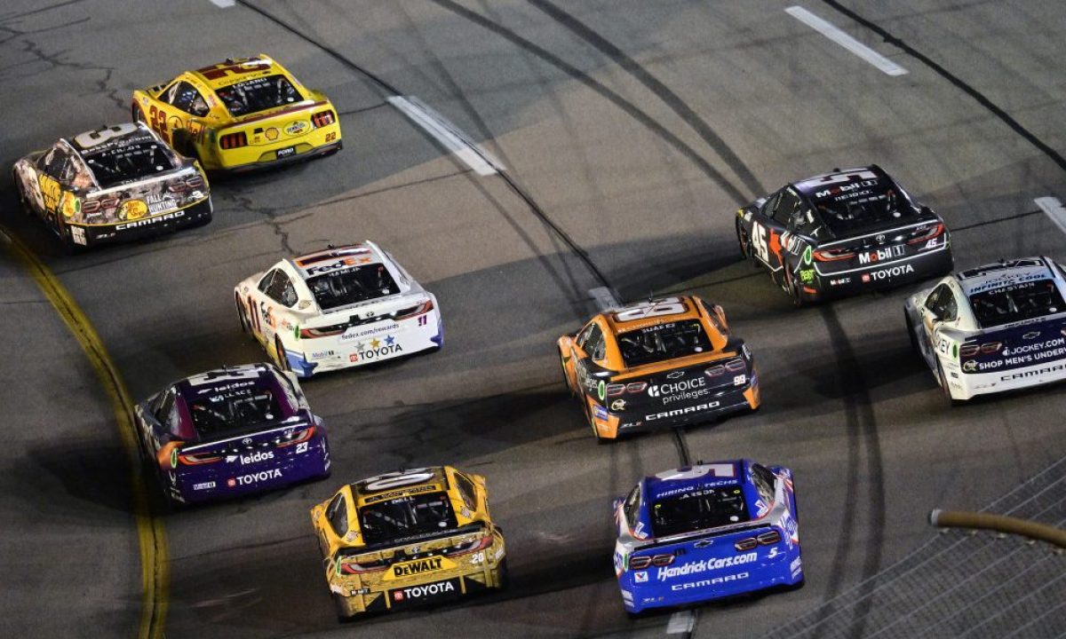 NASCAR to take a closer look at Richmond finish