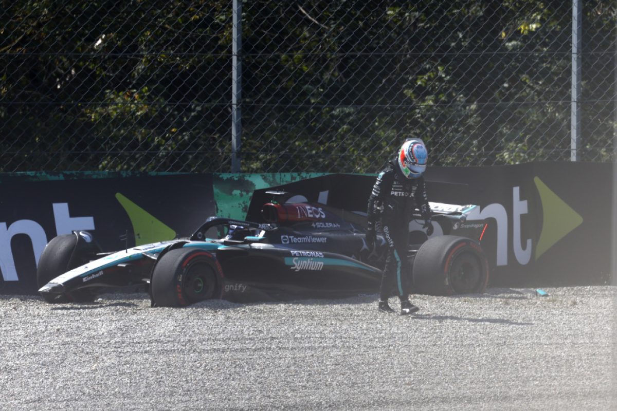 Antonelli crashes five laps into Mercedes debut