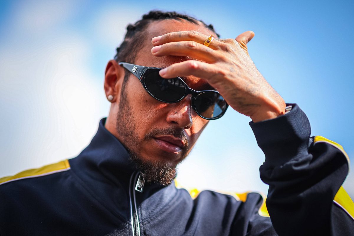 Hamilton speaks out over 'pain' as F1 star reveals shock BROKEN bone - GPFans F1 Recap