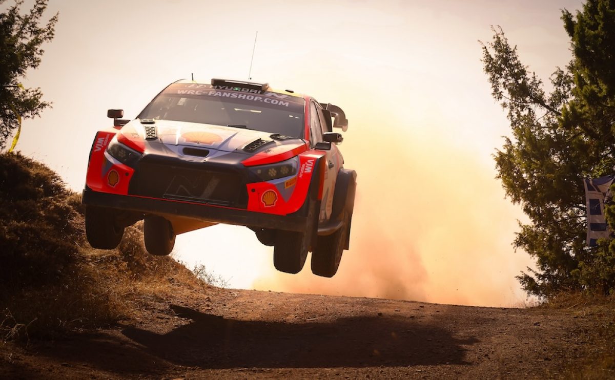 Tanak avoids Friday dramas to lead a rough, tough WRC Acropolis Rally