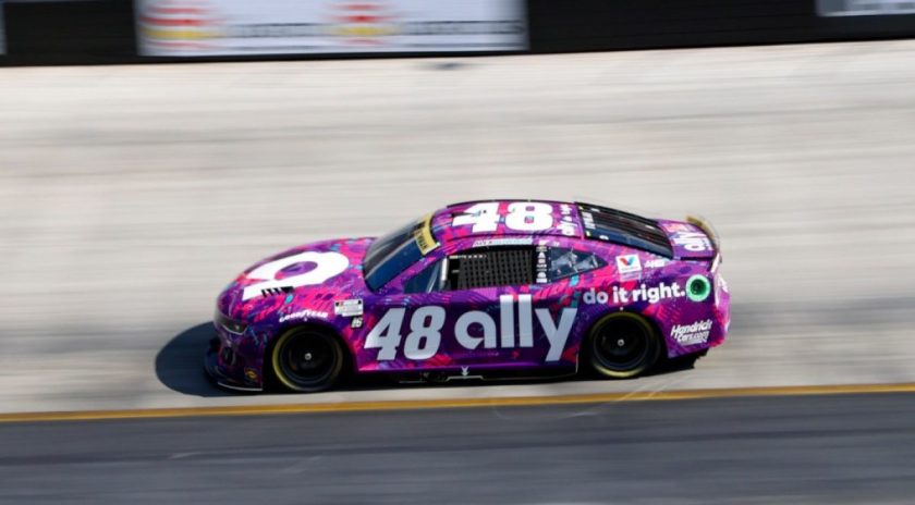 Bowman leads Hendrick 1-2-3 in Bristol elimination race qualifying